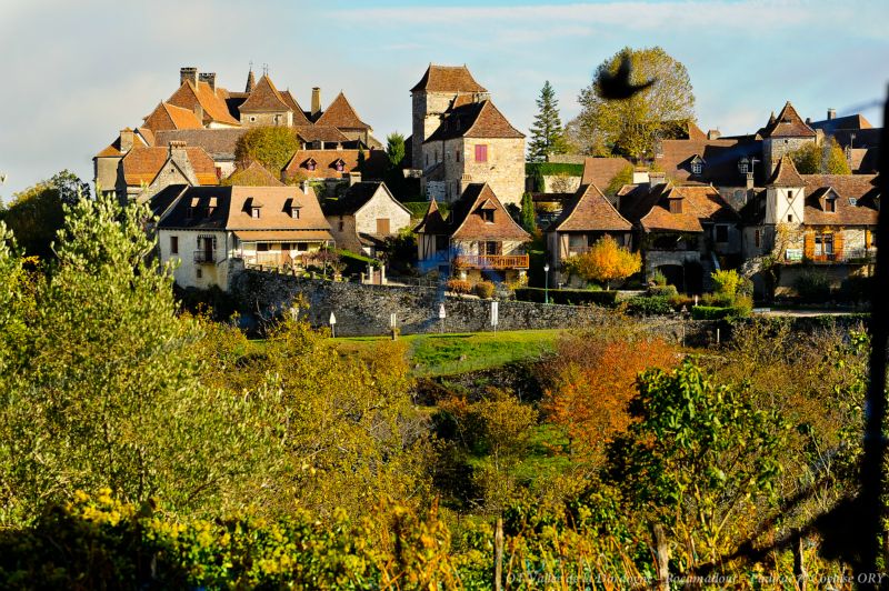 ᐃ LA GARRIGUE ***, Le village classé de Loubressac Campsite France Lot : Nombreux autres villages classés à moins d'une heure du camping